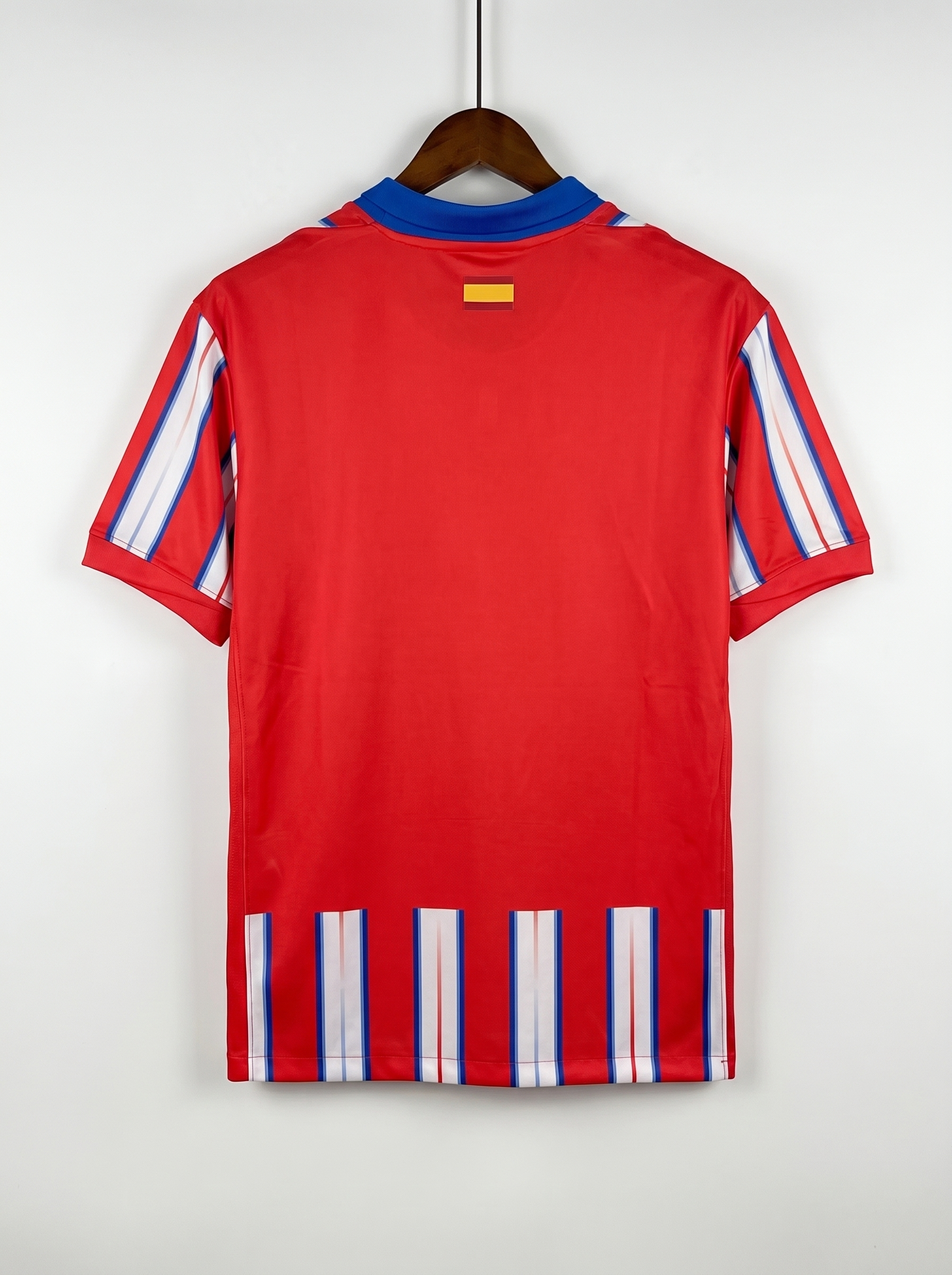 Atlético de Madrid  Home  – Traditional Stripes